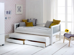 Kids Avenue Nordic Daybed 1 With Grey Gable Ends