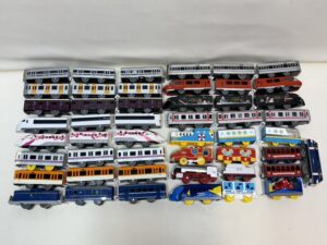 321系通勤電車・阪神電車1000系・大阪メトロ御堂筋線30000系