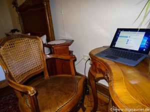 Surface im Schloß (1 von 1)
