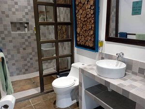 Cerro Ayampe Baño