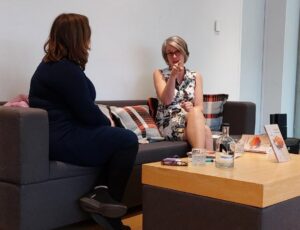 Boekvoorstelling 'Ik zal je schrijven' van Nele Baplu