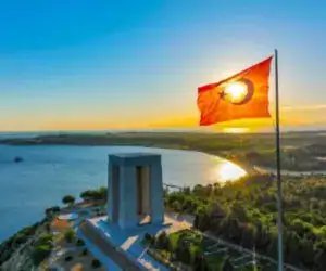 Canakkale Gezi Rehberi-Sehitler Abidesi