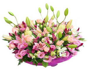 מתי לתת פרחים לבחורה?