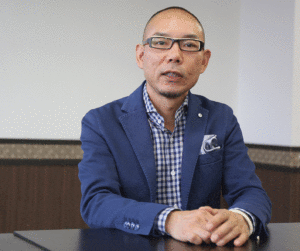 行政書士法人シフトアップ　代表社員　川合智