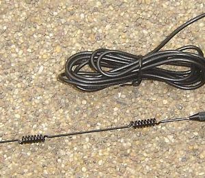 2.45GHz, 7dBi, Magetic Mount, Desktop Antenna, 1.4 metre lead terminated in RP-SMA, fem pin, connector. M22A-A60-174-1500-0