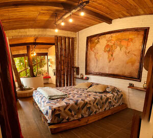 Cerro Ayampe Dormitorio