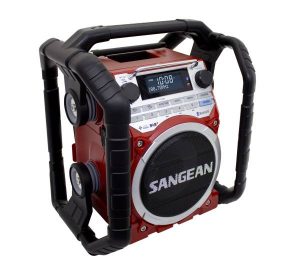 Auch so etwas gibt es: Baustellen-Radio mit DAB (Foto: Sangean)