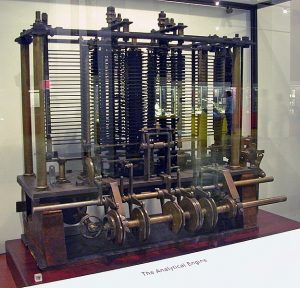 Nachbau der Analytic Engine des Charles Babbage (Foto via Wikimedia)