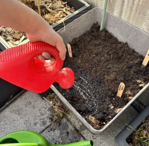 Kinder Gärtnern