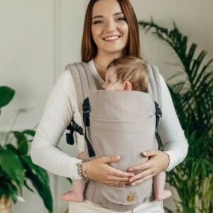 LennyLamb – LennyLight – mała jodełka almond | kompaktowe nosidło regulowane