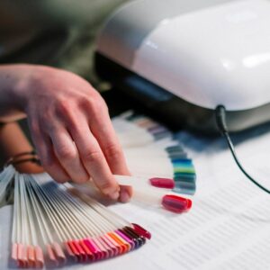 réglementation vernis onglerie