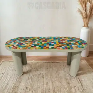 Table basse en zellige multicolore faite main, design marocain artisanal