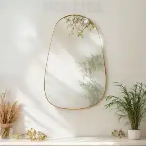 Alternative view of Miroir Ive