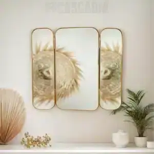 Alternative view of Miroir Triptyque