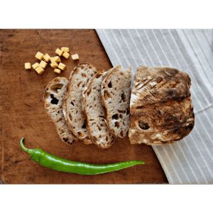 paine cu maia cu branza maturata si ardei iute