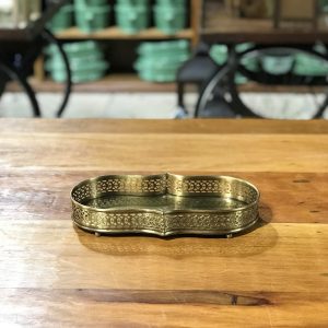 BANDEJA PEQUENA OVAL BORDA RENDADA OURO