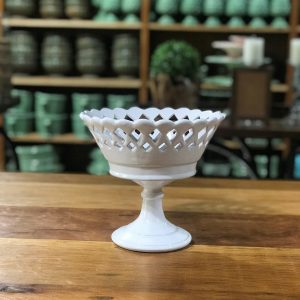 Fruteira borda rendada cerâmica branca