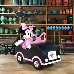 Carro Minnie madeira rosa