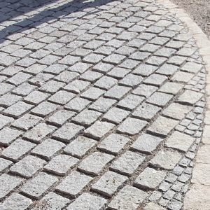 Großsteinpflaster