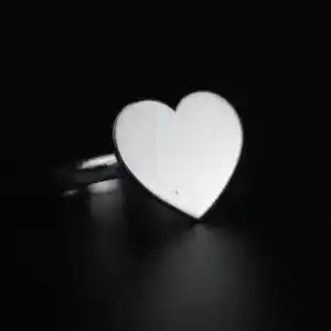 Silver ring med personlig gravyr