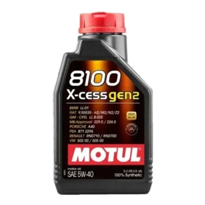 troca de óleo de motor 8100 X‑cess Gen2 5W40 Motul em carro moderno