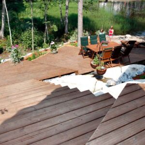 Thermowood hőkezelt fenyő teraszburkolat kerti terasz burkolataként