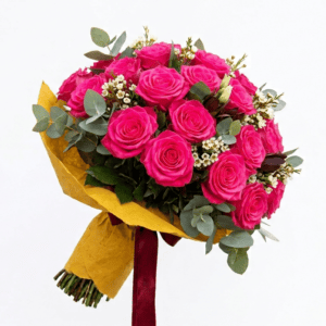 Bouquet Incanto Pop: Rose Fucsia Vivaci e Eucalyptus