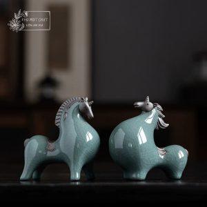 Cặp ngựa gốm Thanh Vân & Ninh Viễn – Đối thoại giữa hành trình và sự tĩnh lặng