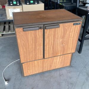 Frigorífico bar Philips Whirlpool AGB 023 — nevera de bar compacta