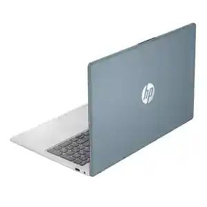 Portátil HP ambiente gris abierto, vista lateral, teclado y pantalla, ideal para uso personal y profesional en Guatemala.