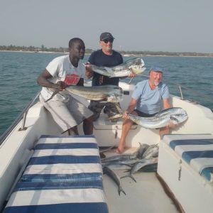 Expériences de pêche et balade en pirogue à Saly