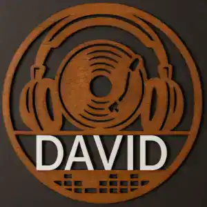 Houten naambordje met het DJ thema. Fantastisch design voor iedere muziekliefhebber.