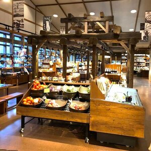 道の駅小谷にある売店の様子