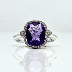 14kw 2.27ct Amethyst and .10ctw Diamond Ring