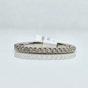 14kw .18ctw Diamond Wedding Band