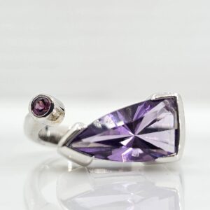 Sterling Silver 2.40ct Amethyst and Garnet Ring