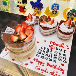Bánh Sinh Nhật Cho Bạn Gái Đẹp