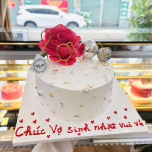 Bánh Sinh Nhật Chữ LOVE Lãng Mạn the cati cake hà nội