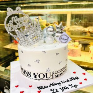 Bánh Sinh Nhật Vương Miện Cho Bé Gái