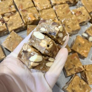 Kẹo Hạnh Phúc Nougat Vị Cafe Bạc Xỉu 200gr - Ít Ngọt, Healthy