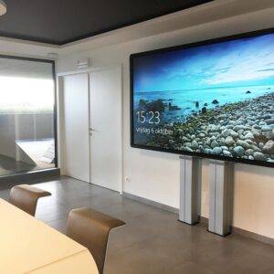 Referenzen 2 CTouch Touchdisplay Anwendungsbeispiel in Firma
