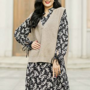 Custom 100% Cashmere Knit Vest Solid Color Sleeveless Sweater