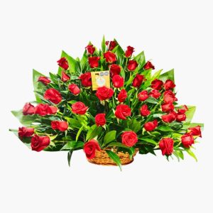 arreglo-floral-cumpleanos-arreglo-de-rosas rojas-flores-romanticas-floristeria-online-regalo-elegante-rosas-naturales-floristeria-en-Cali-arreglos-florales-para-cumpleaños-Angeluz Arreglo Floral Cumpleaños