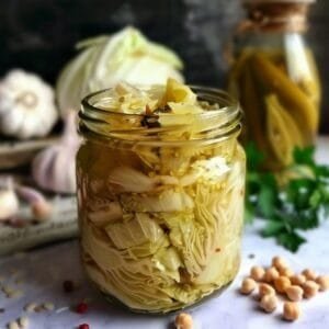 Beyaz Lahana Turşusu Tarifi: Lezzeti Sofranıza Taşıyın!