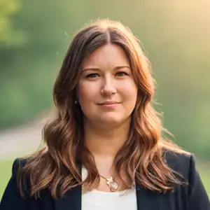 Julia Pasnyk - Dental Hygienist