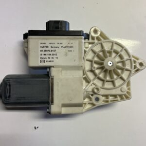 SILNICZEK PODNOSZENIA SZYBY