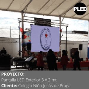 Pantalla LED exterior fachada gimnasio Chile