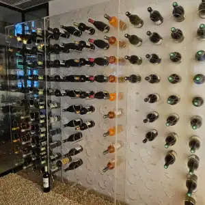 Cave-vin signée Publivue Rennes Bretagne - Mayenne