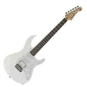 Yamaha Pacifica 012 WHITE