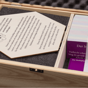 Thetaland™ Toolkit Wood